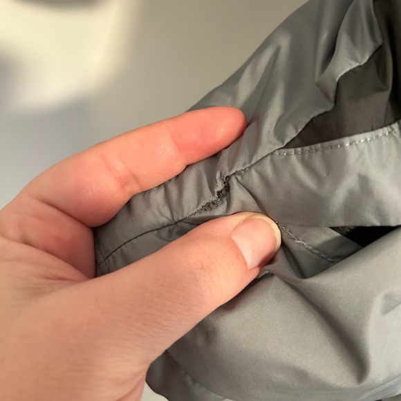 GUC Boy’s North Face Reversible Coat - Picture 15 of 16